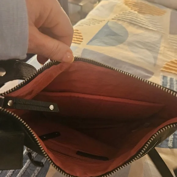 White stuff new leather purse - Picture 3 of 6